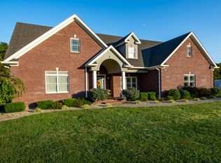 574 Smith Grove Rd, Burkesville, KY 42717