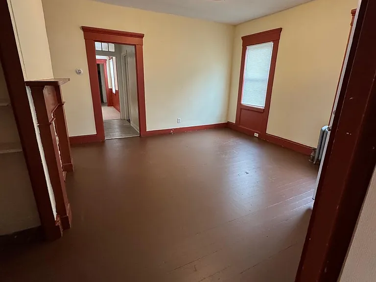 422 Pine St #1 — Photo 9
