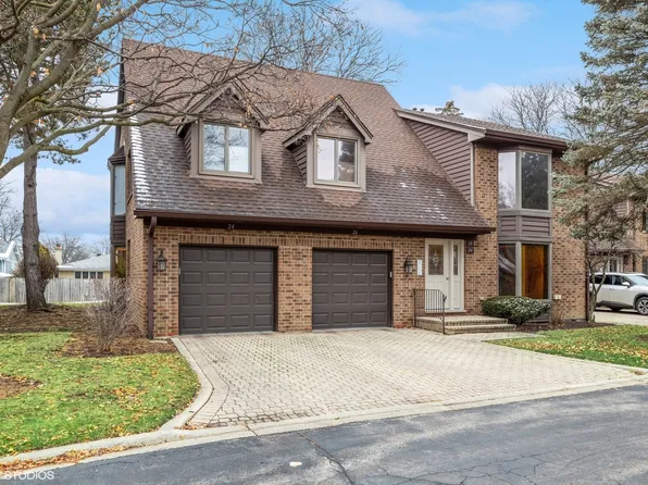 24 Kings Ct, Westchester, IL 60154