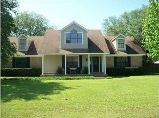 8055 Shannon Dr N, Irvington, AL 36544
