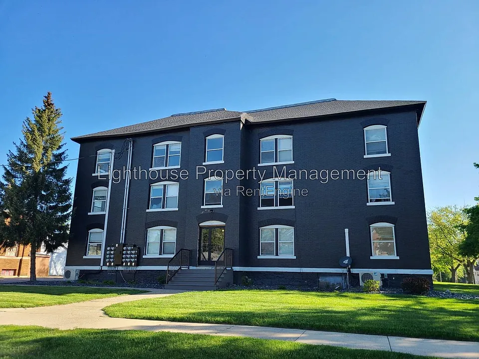 917 Pearl St #12