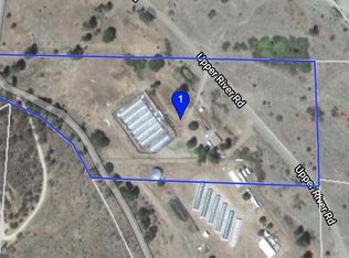 500 Upriver Rd, Ruth, CA 95526