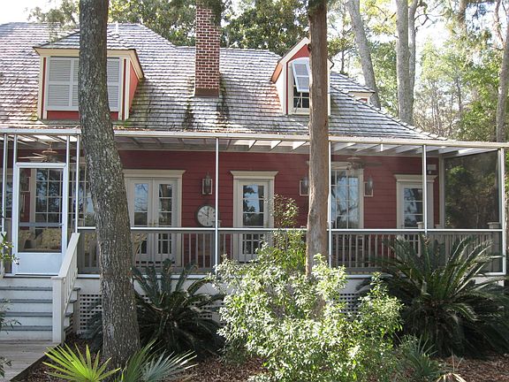 Screened & Clear Covered Back Porch