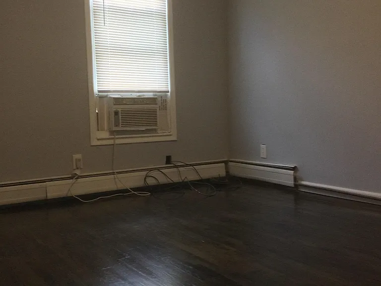 196 Van Horne St #1 — Photo 11