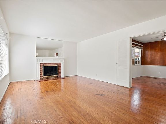 2nd image of 1815 W Riverside Dr