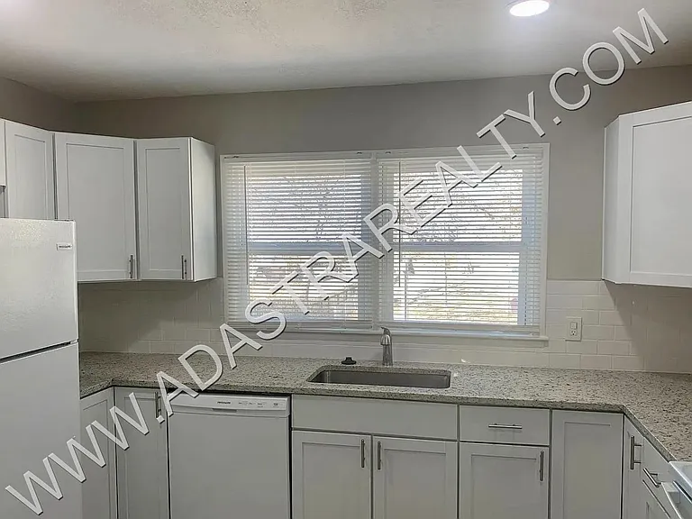 6200 Northern Ave — Photo 7