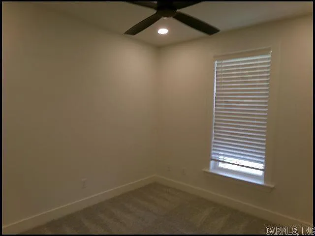 73 Tournay Cir — Photo 16
