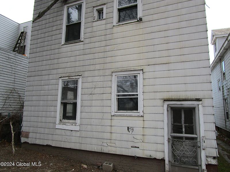 3rd image of 164 N Allen Street