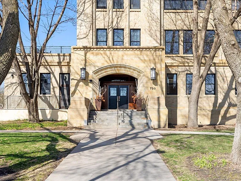 730 Stinson Blvd #221 — Photo 33