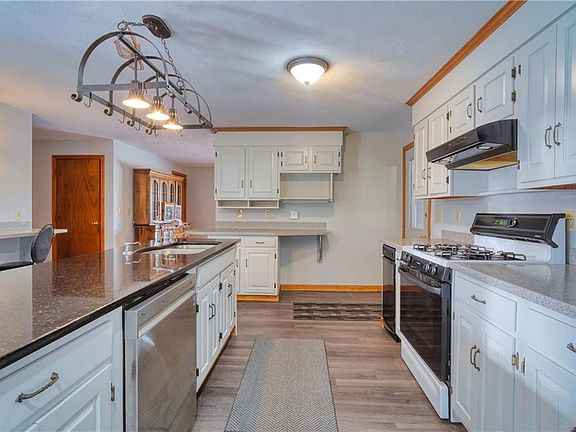 4th image of 42 Kiley Way