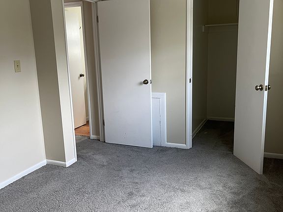 4th image of 695 Riverview Dr APT B2