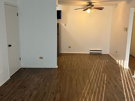 3rd image of 439 Prairie Ave #2-C