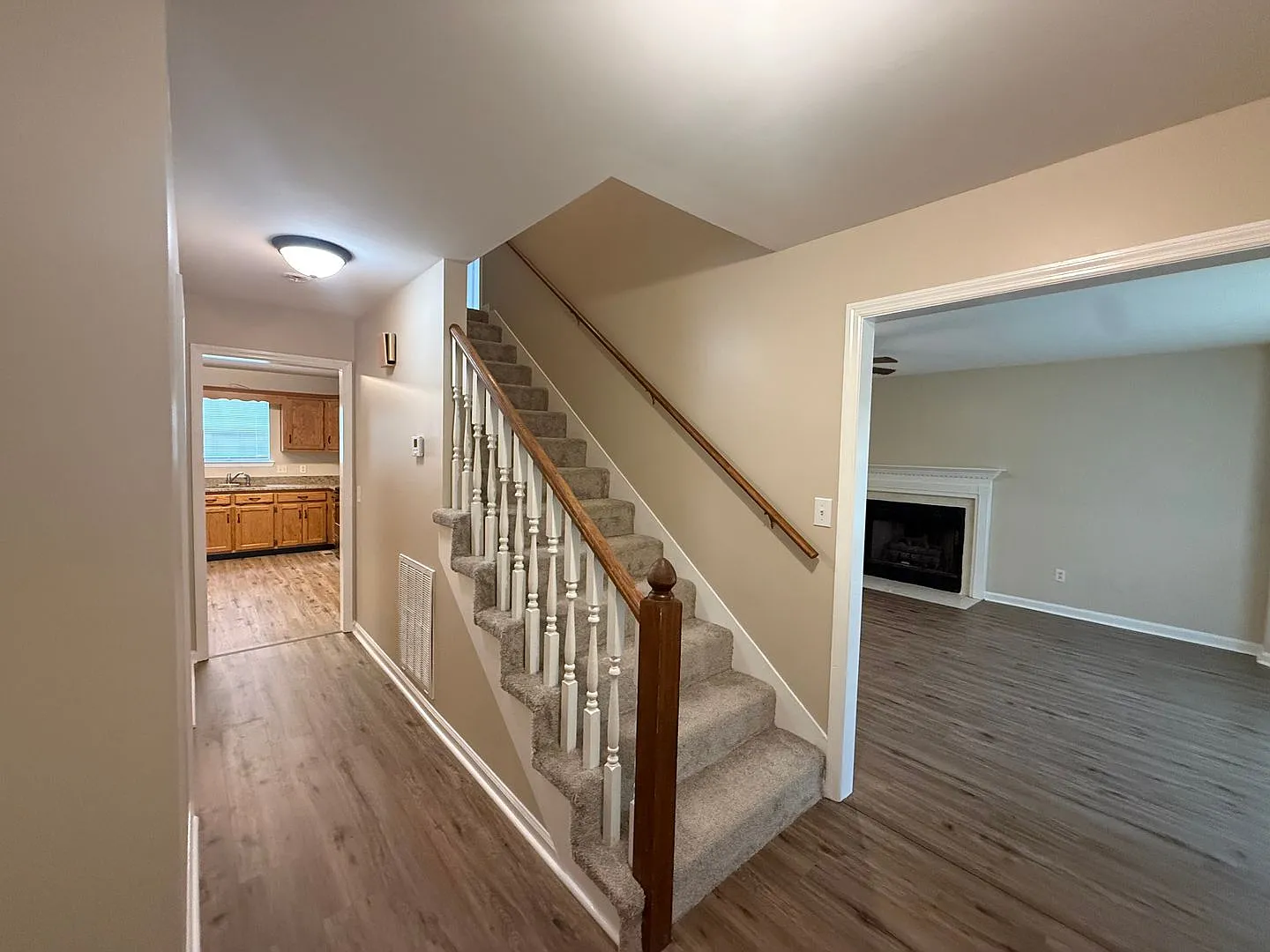 Beautiful 3 Bedroom 2.5 Bath Home In Ooltewah! — Photo 4