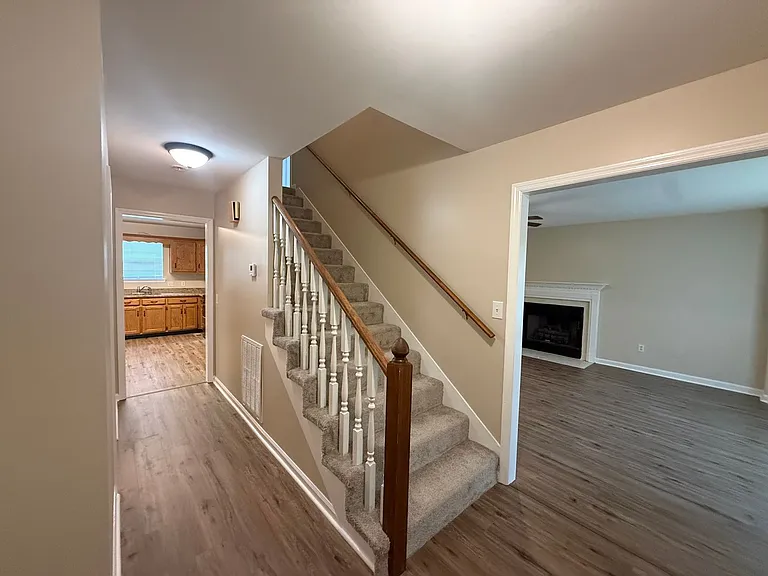 5500 Misty Valley Dr — Photo 4