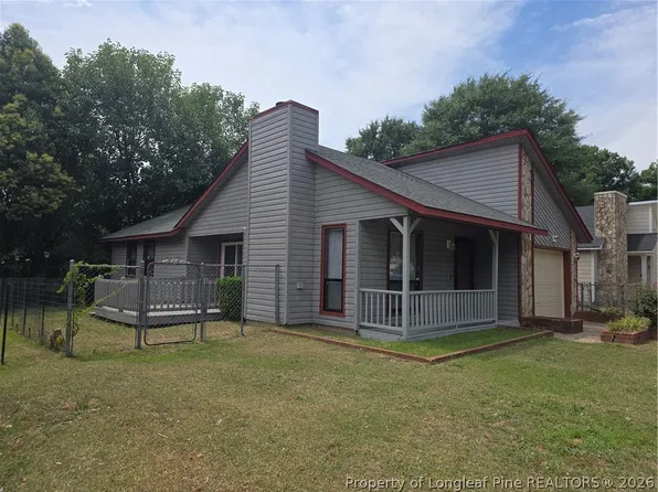 6943 Timberwood Dr, Fayetteville, NC 28314