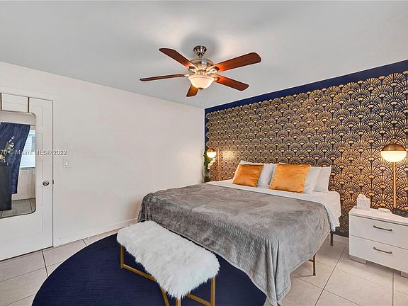 4th image of 1704 Rodman St #3
