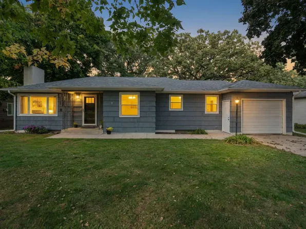 120 Ridge Rd, Albert Lea, MN 56007
