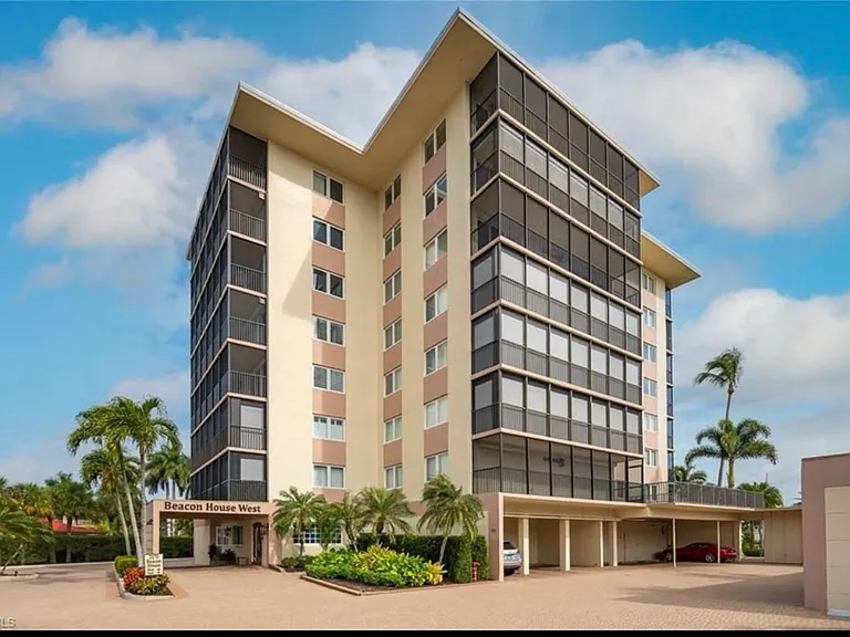 2170 Gulf Shore Blvd N #51W — Photo 1