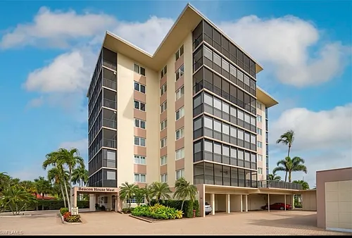 2170 Gulf Shore Blvd N #51W Photo 1