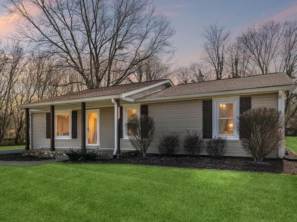 129 E William Dr, Portland, TN 37148