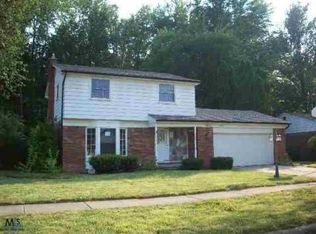 25052 S Magdalena St, Harrison Township, MI 48045