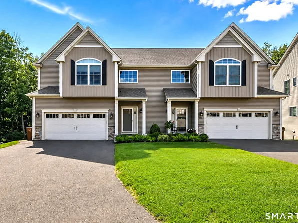 118 Wells View Road #118, Shelton, CT 06484