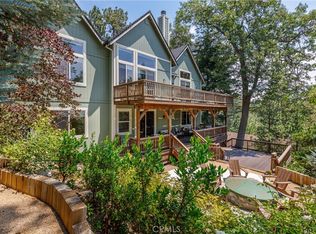 929 Lucerne Ln, Lake Arrowhead, CA 92352