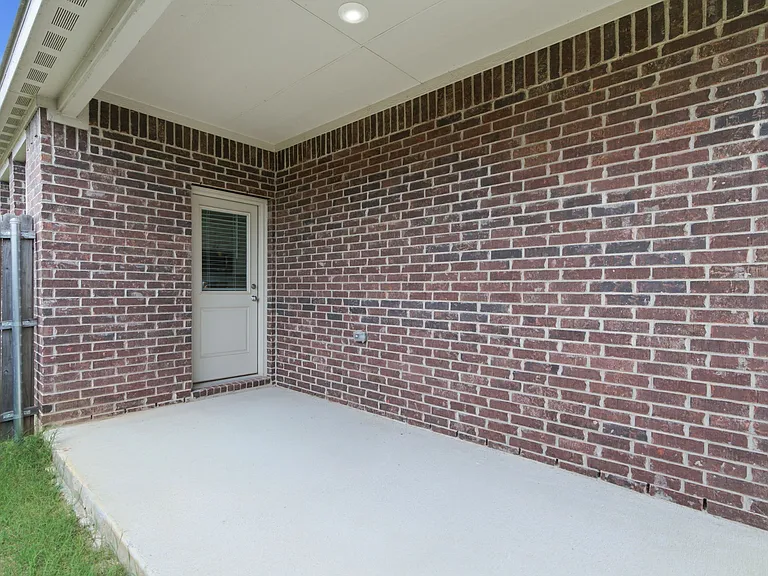 1312 Pistachio Dr — Photo 23