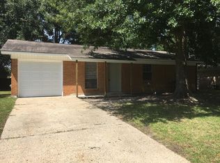 4215 Lambert Ct, Pascagoula, MS 39581