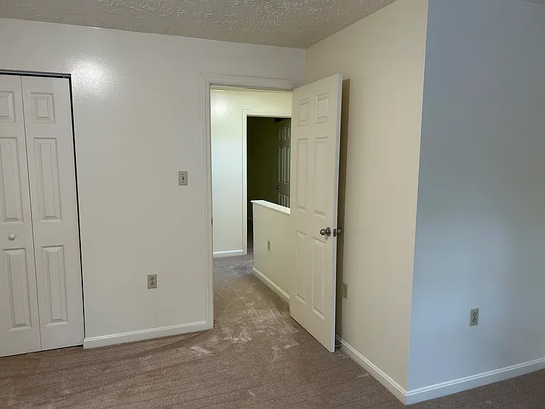 379 Woodruff St — Photo 10