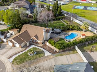 2192 Princeton Way, Redding, CA 96003