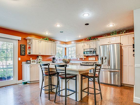 5th image of 23192 Wexford Ct
