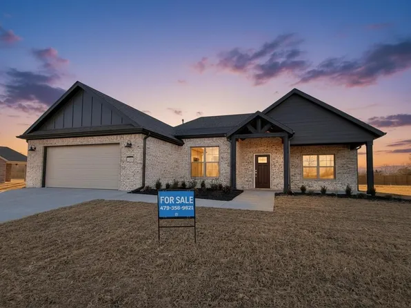 12020 Saddle Hill Ln, Rogers, AR 72758