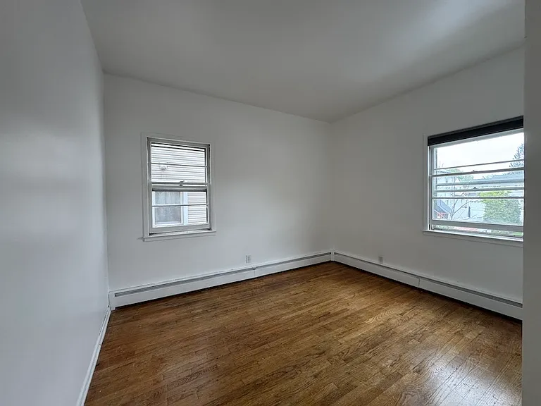 322 Franklin Ave #1 — Photo 12