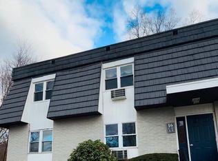 16 White Gate Dr APT A, Wappingers Falls, NY 12590