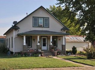 200 E Booth St, Pretty Prairie, KS 67570