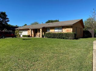 2529 W Rochelle Rd, Irving, TX 75062