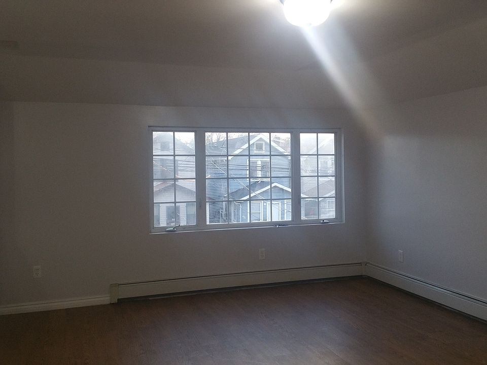 1st image of 11539 125th St
