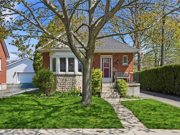 115 Empress Ave, Hamilton, ON L9A 1M5
