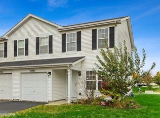 2748 Idaho Rd, Naperville, IL 60564