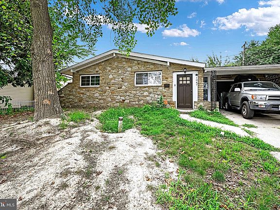 3rd image of 1047 Genine Dr