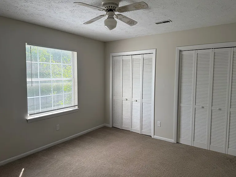 1104 Long Meadows Dr — Photo 11