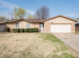 1690 S Pecan Ave, Broken Arrow, OK 74012