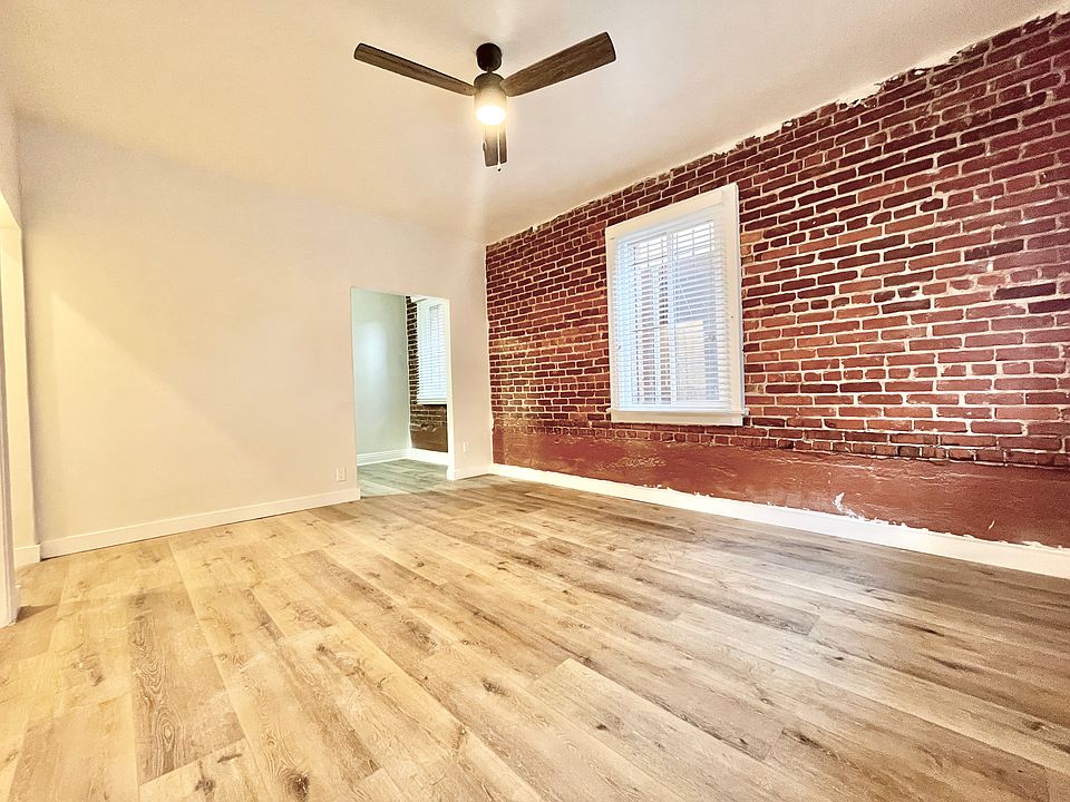 1st image of 518 N Harvard Blvd #108