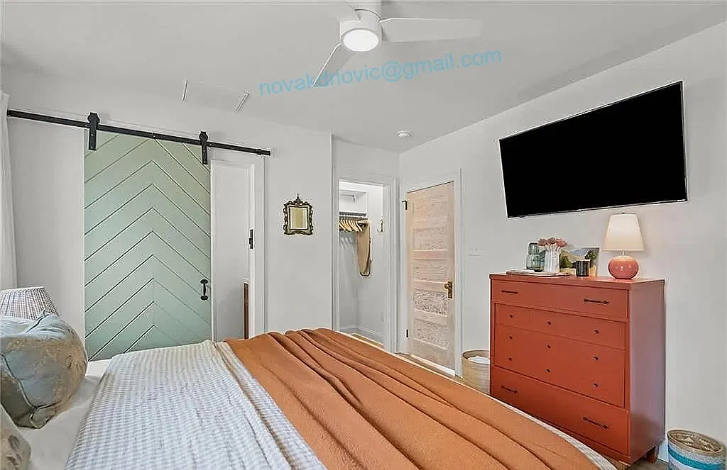 2 bed, $900 — Photo 1