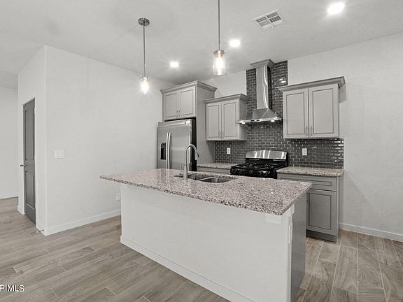 3rd image of 3813 Leavell Ave