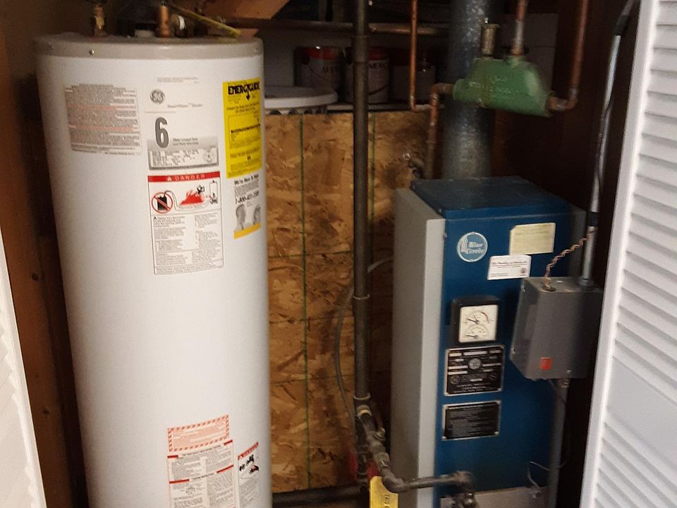 Independent mechanical systems. 40 gallon hot water heater. Furnace for hot water baseboard heat.
