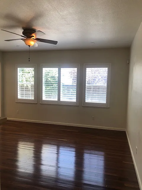 4 bed, 2481 sqft, $3,199 — Photo 2