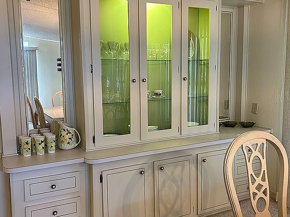 5th image of 10913 Whispering Oaks Cir
