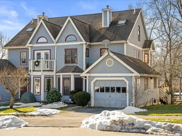 17 Blithewood Ter, Worcester, MA 01604